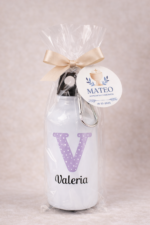 Botella con inicial y nombre de estrellas