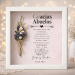Cuadro personalizado con flores preservadas y frase para regalo