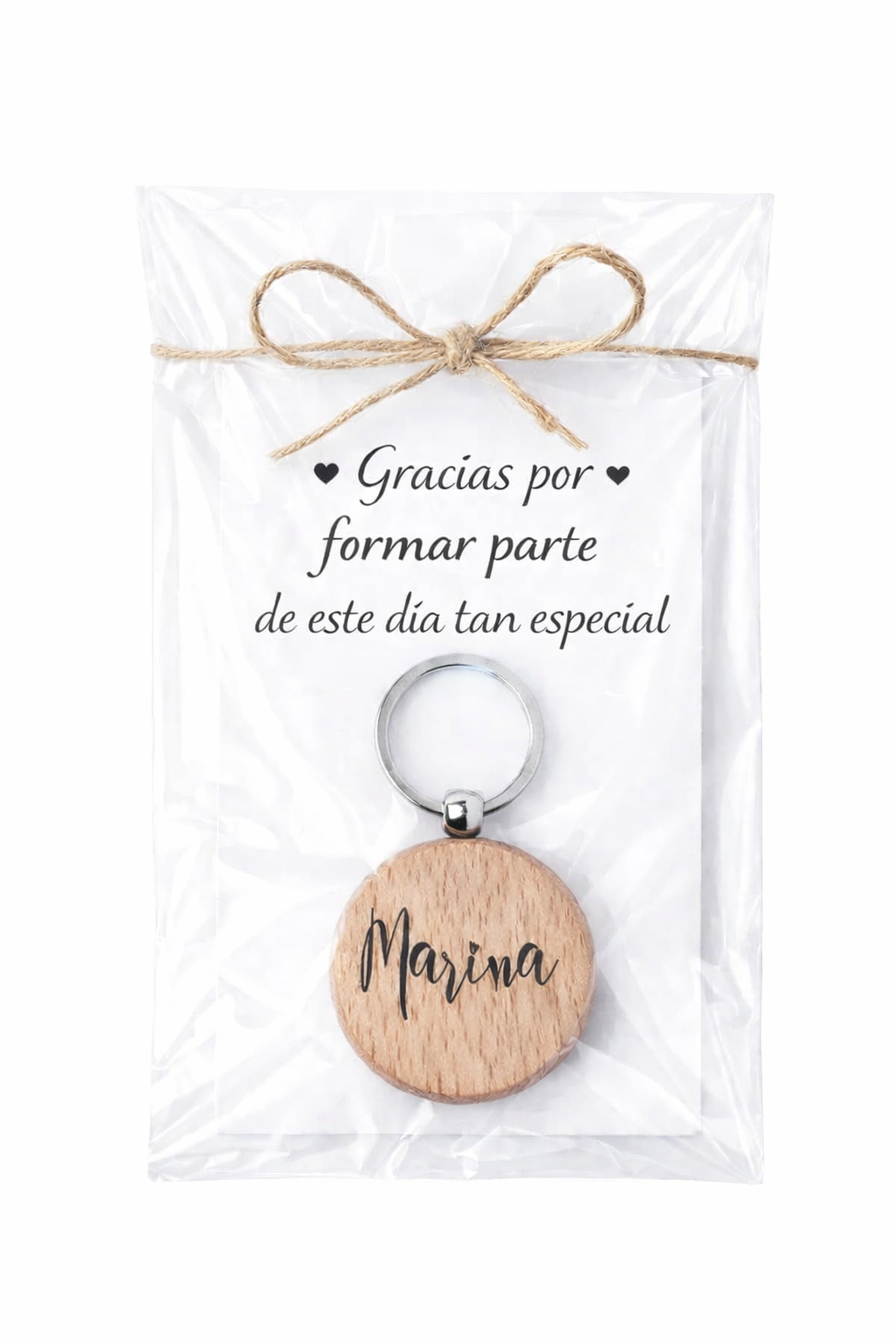 ChatGPT Image 26 ene 2026, 16_45_07 Llavero de madera de haya personalizado con nombre grabado – Regalo original y artesanal - Imagen 1