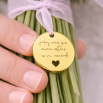 Medalla grabada en metacrilato para ramo